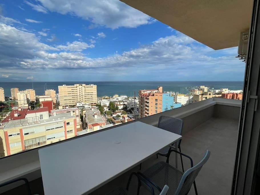 Glamour Suite Con Vistas Panoramicas Mar Y Montana Torremolinos Exterior photo